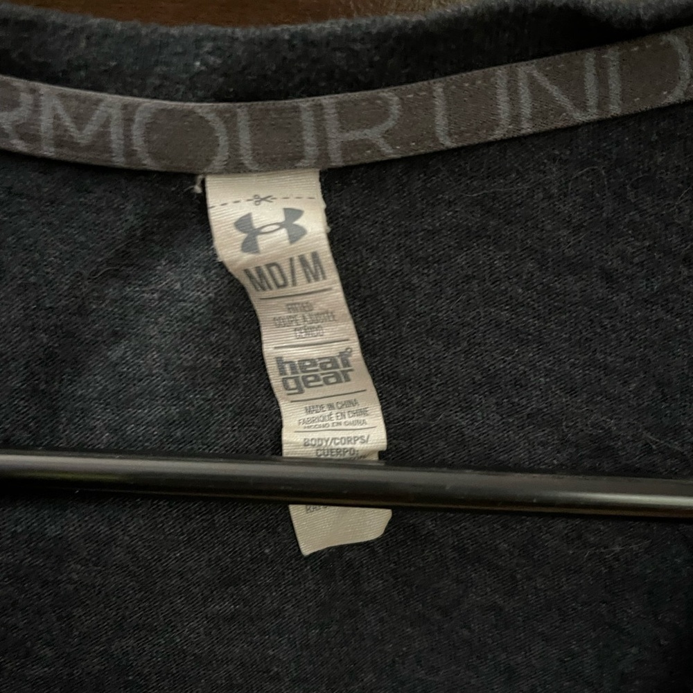 Under Armour shirt - Picture 3 of 3